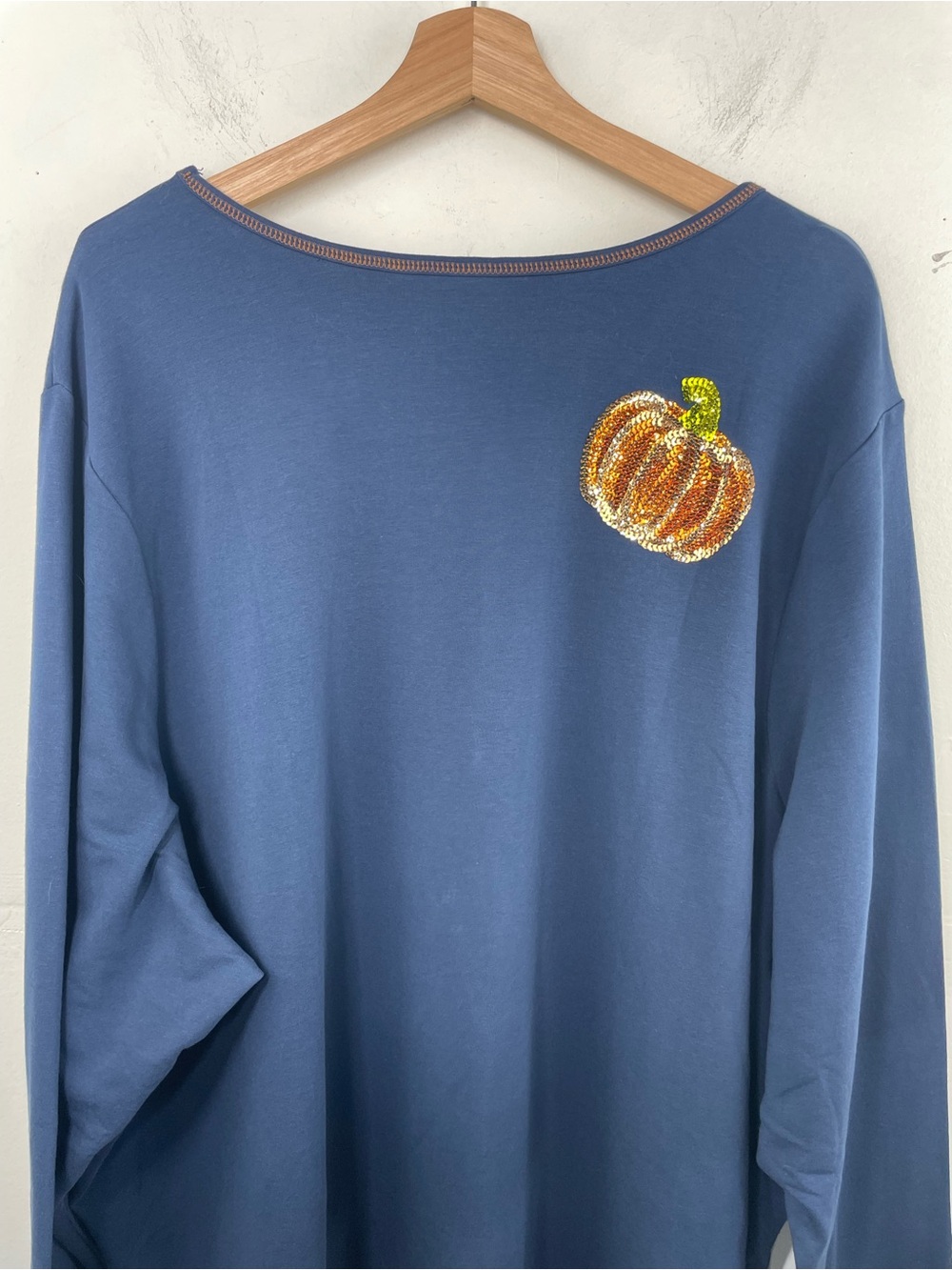 Quacker Factory Kisses of Autumn Sequin French Terry Top Pumpkins size 2X - Picture 8 of 16